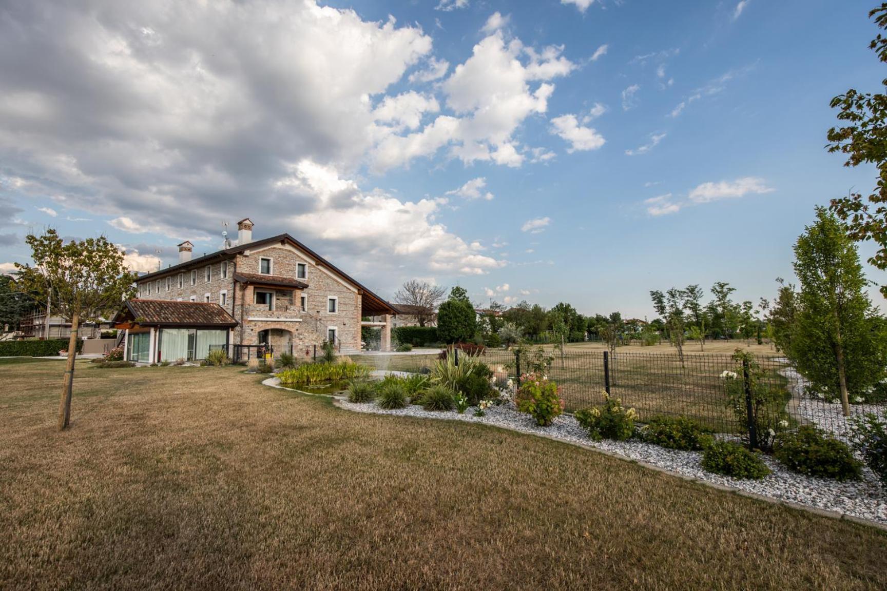 Hotel Atmosfere Charme & Country Borgo San Mauro Zewnętrze zdjęcie