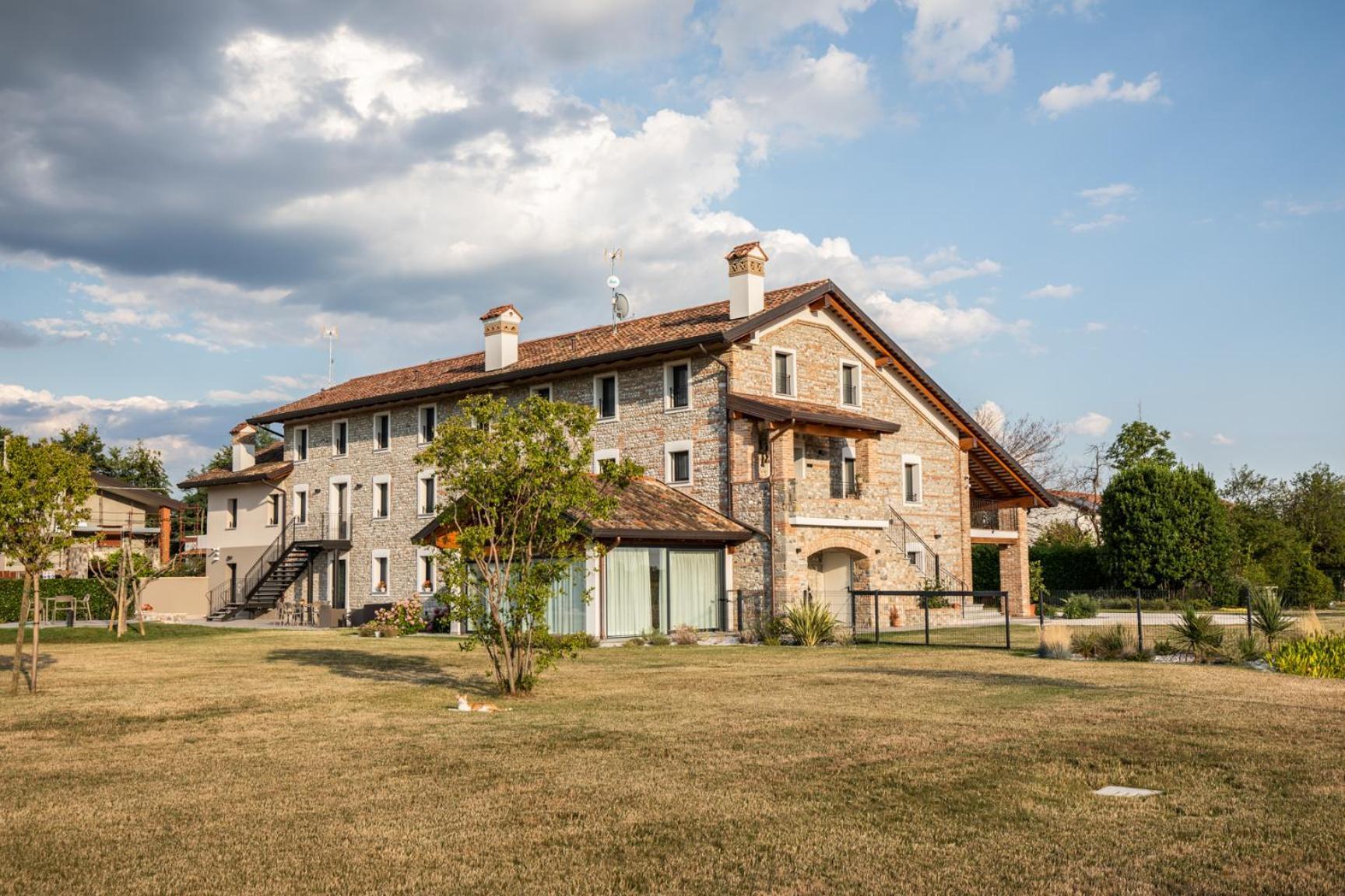 Hotel Atmosfere Charme & Country Borgo San Mauro Zewnętrze zdjęcie